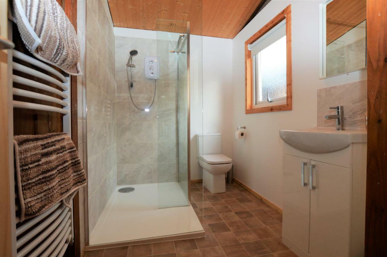 Clamshell Lodge Otter Ferry Экстерьер фото